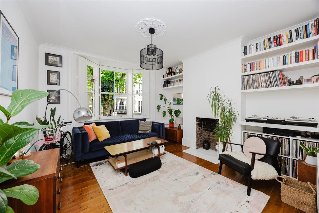 Property photo 2 of 13 Buckingham Road, 34-Gff-0-1.Jpg