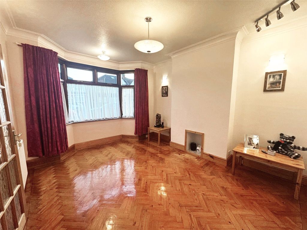 Property photo 3 of 26 Picture 3