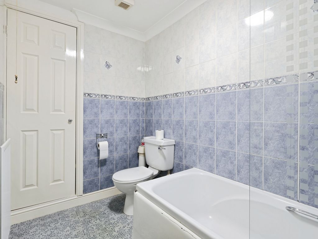 Property photo 3 of 11