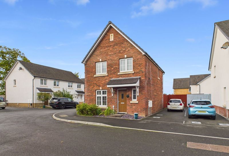 Property photo 1 of 25 Photo 4