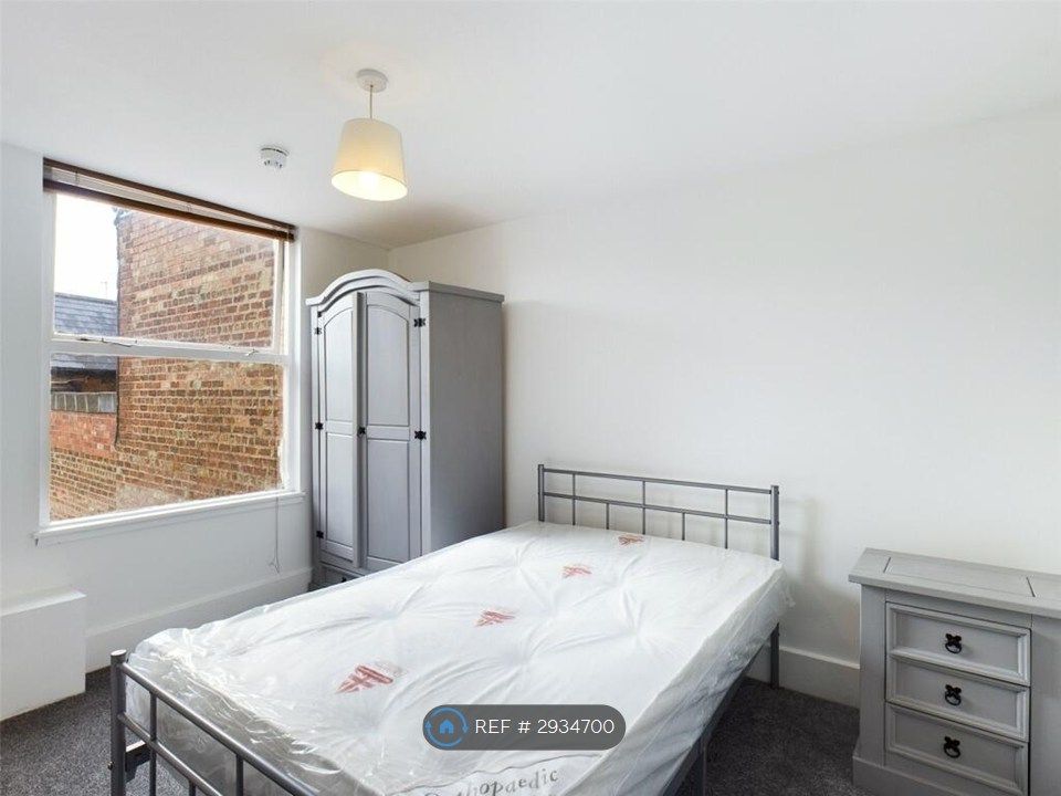Property photo 1 of 12 Bedroom c