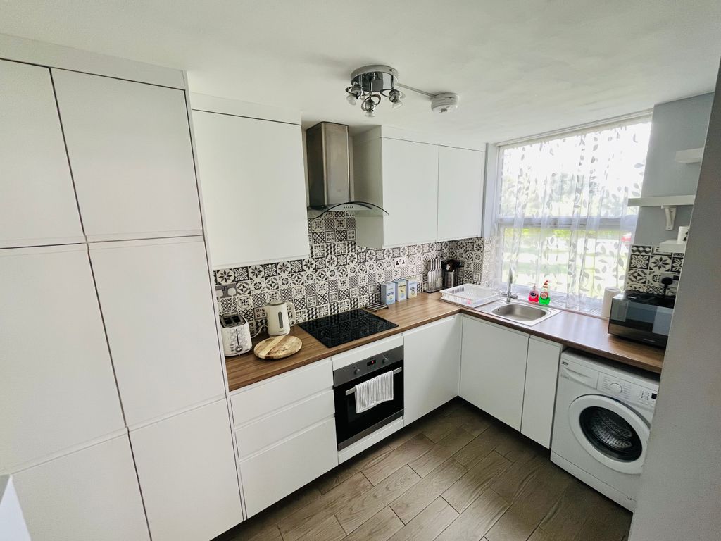 Property photo 3 of 18 Img_3101