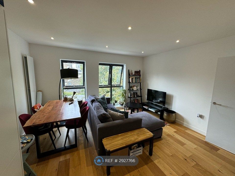 Property photo 2 of 7