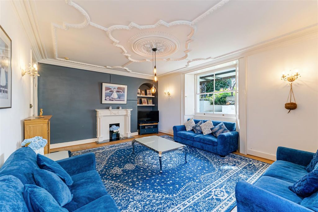 Property photo 3 of 16 Living Room