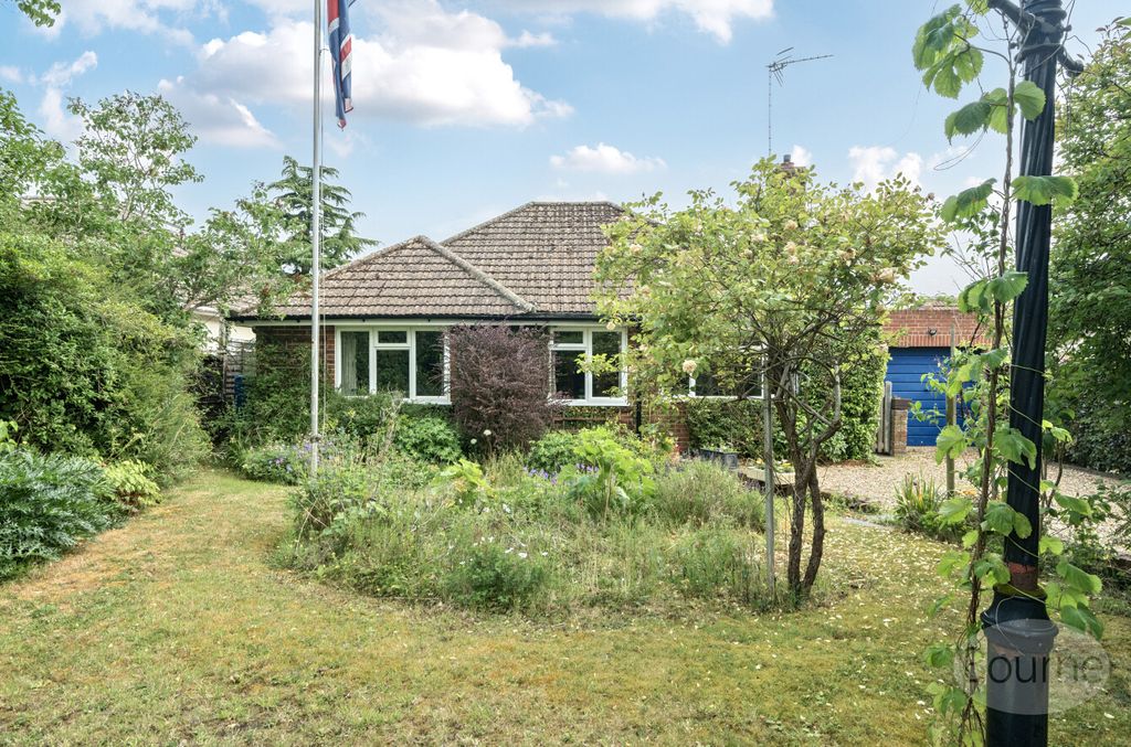 Property photo 3 of 21 E88059Ba-3c6F-4c9...