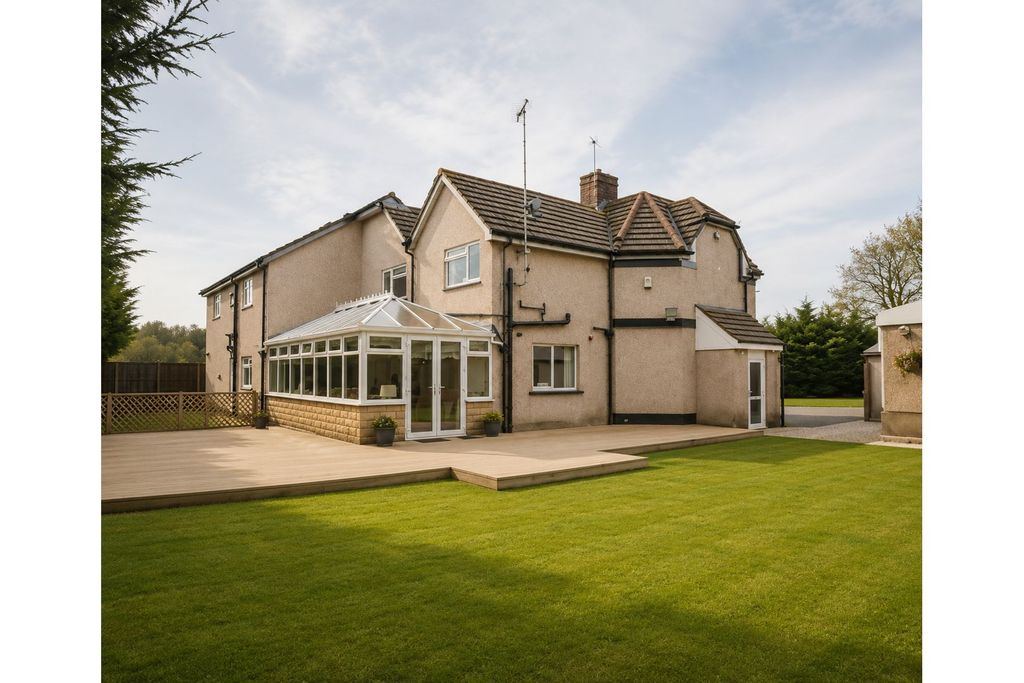 Property photo 2 of 34
