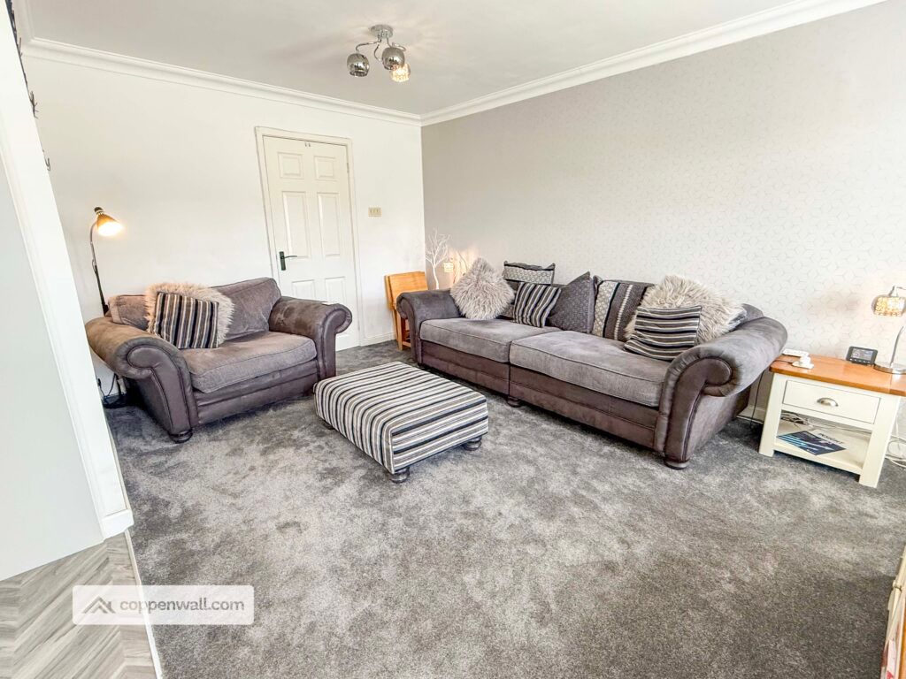 Property photo 2 of 30