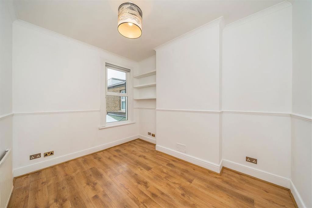 Property photo 3 of 5