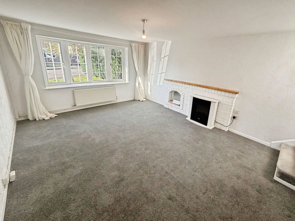 Property photo 3 of 9 Pbox-Img.Jpg