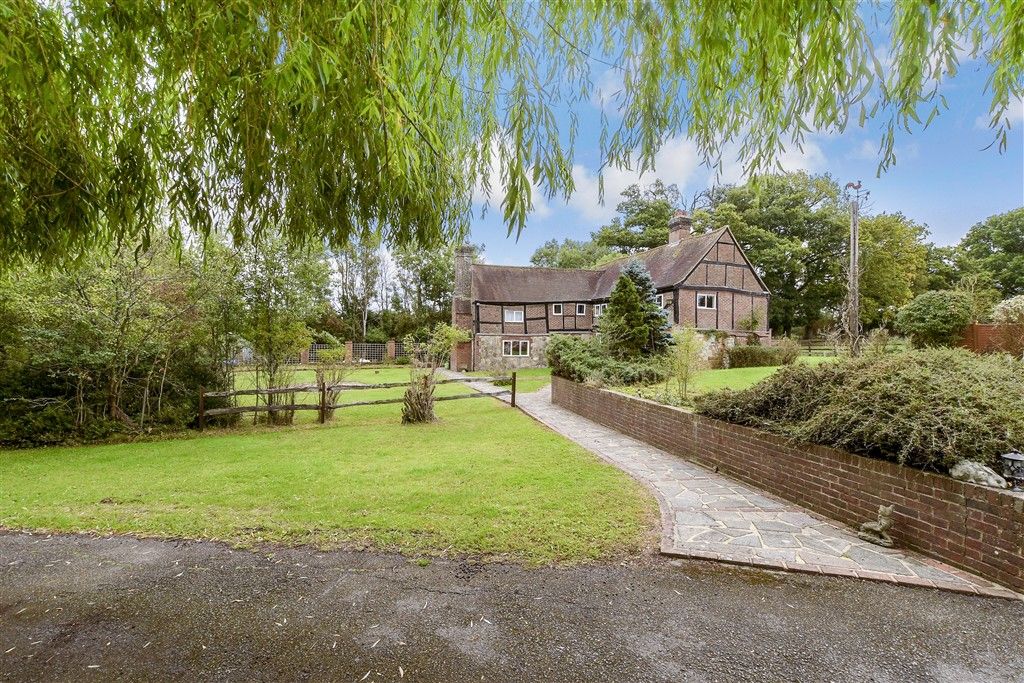 Property photo 1 of 20 External Lifestyle Photograph