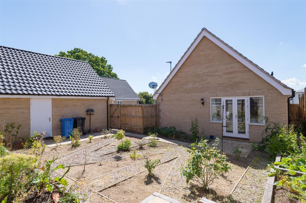 Additional image 12 of 2 bed detached bungalow for saleCarey Drive, Halesworth IP19