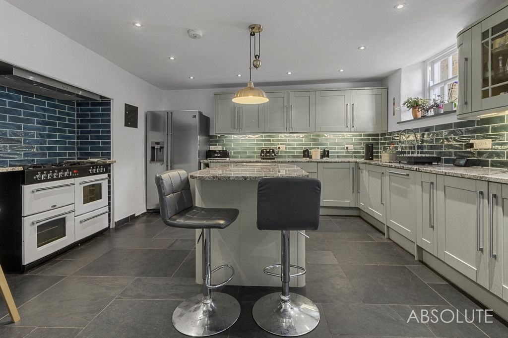 Additional image 13 of 6 bed detached house for saleShorton Road, Preston TQ3