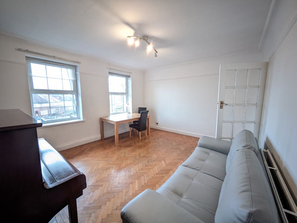 Property photo 2 of 7 Gallery