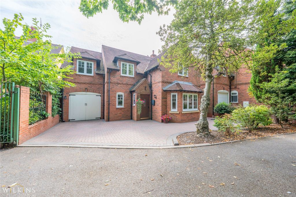 Property photo 1 of 44 Picture No. 44