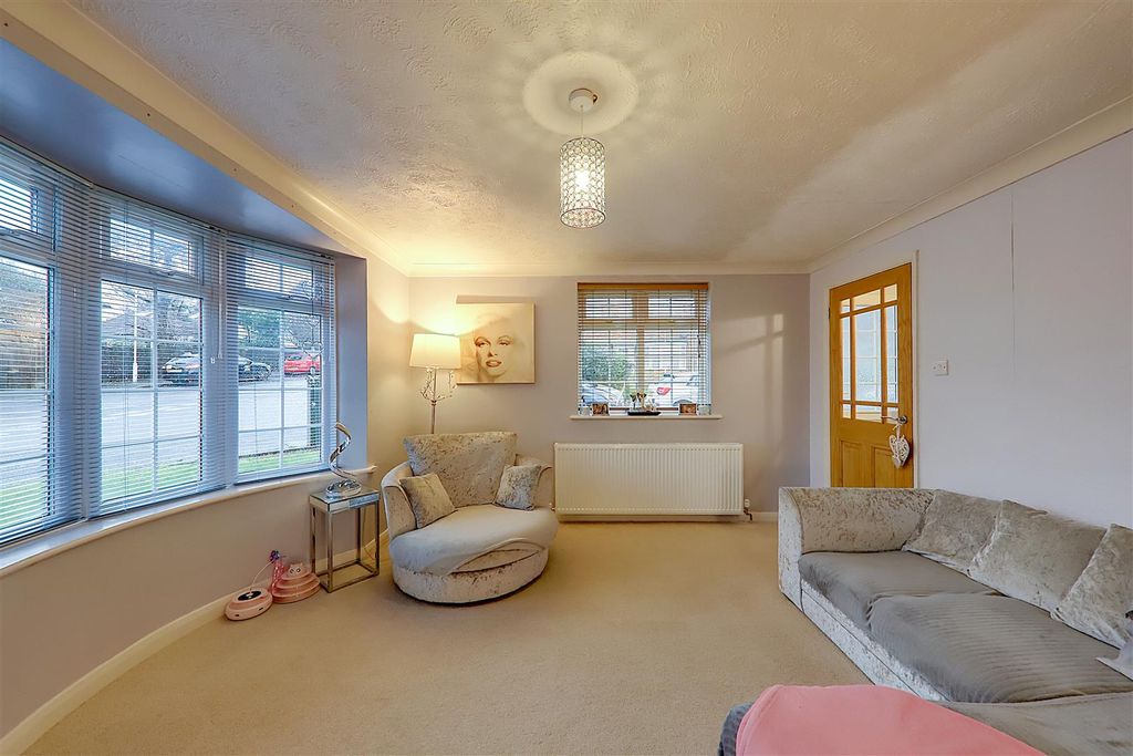 Property photo 3 of 9 Img_7971-Img_7973.Jpg