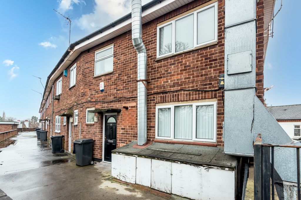 Property photo 2 of 19