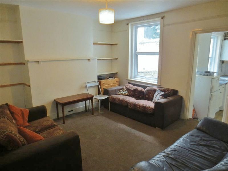 Property photo 2 of 11 Living Room