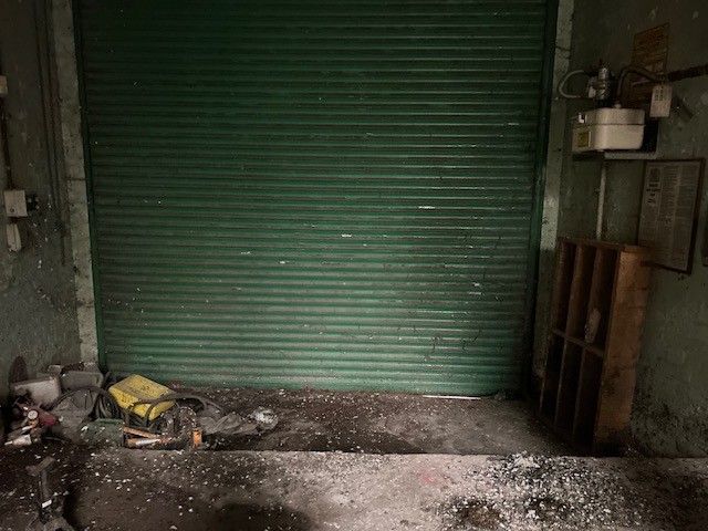 Property photo 3 of 10 Main Area Inside Front Shutter