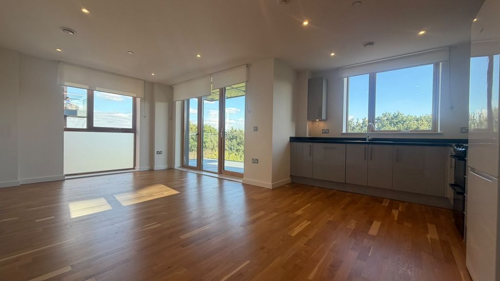 Property photo 1 of 8 Balcony