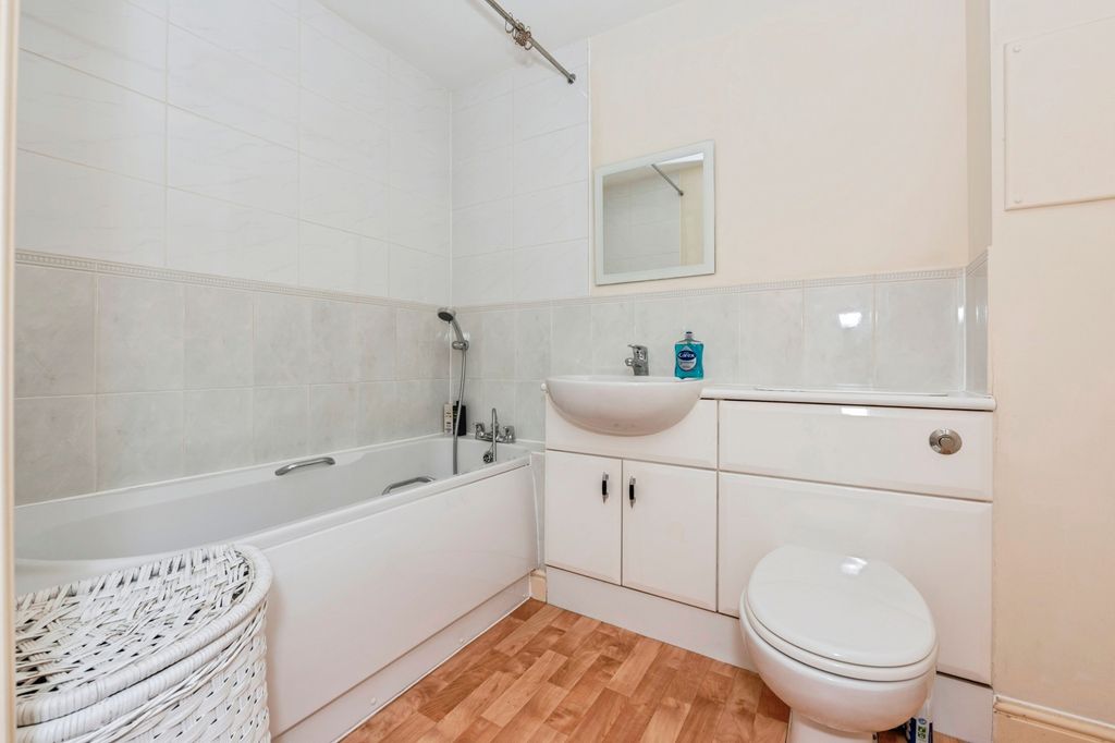 Property photo 2 of 15 Picture