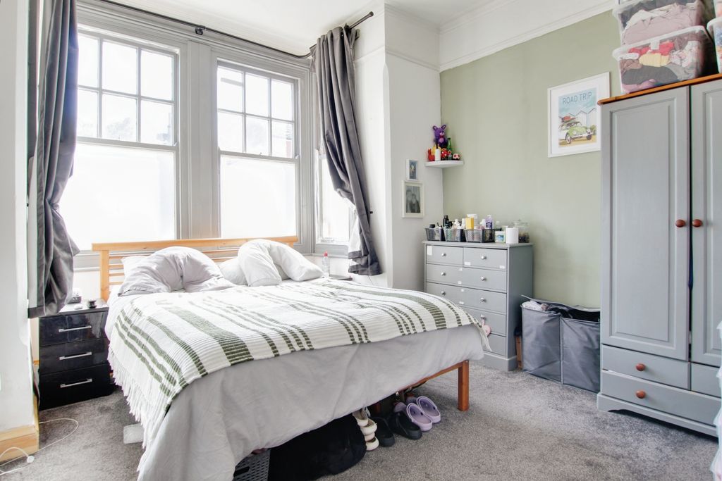 Property photo 3 of 13 Photography