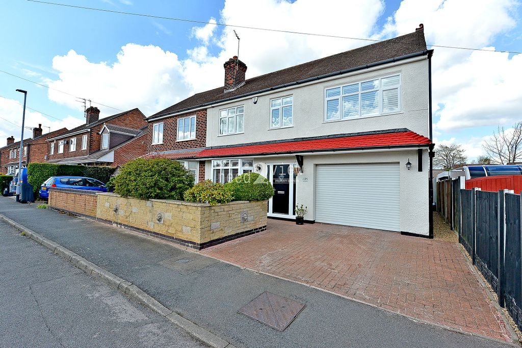 Property photo 1 of 24