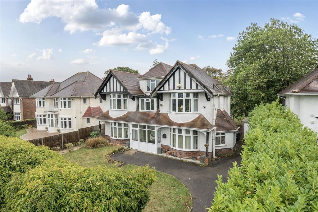 Property photo 1 of 21 1348412-1-68c1Be01267d2-Arw.Jpg