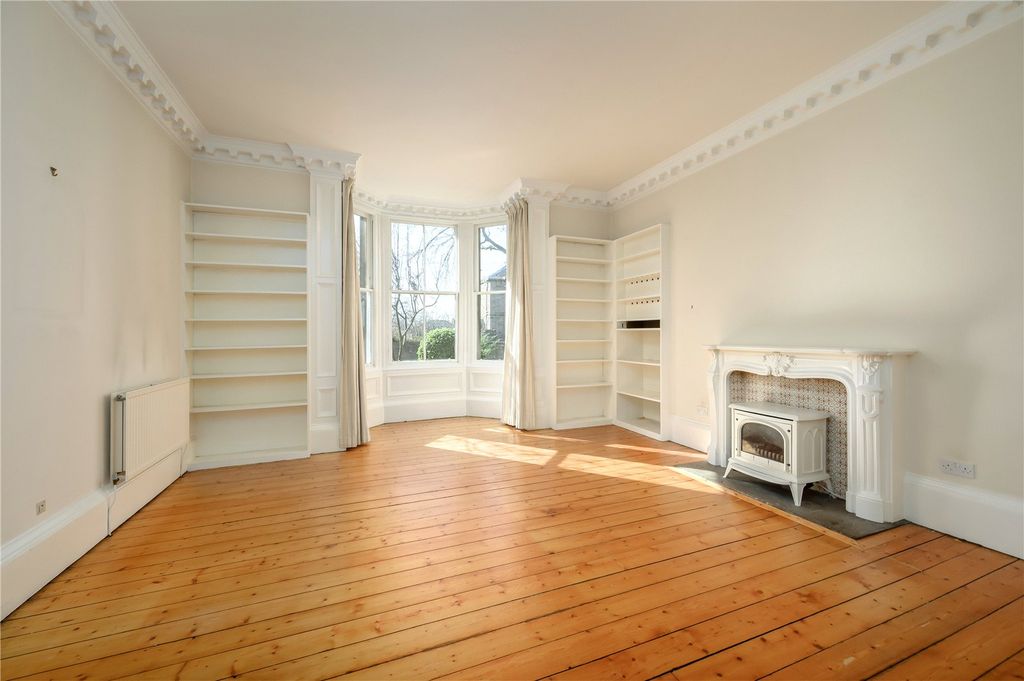 Property photo 2 of 37 Picture 2