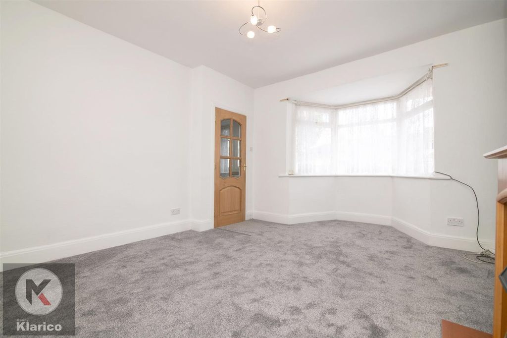 Property photo 3 of 12 50,Rileyroad-9.Jpg