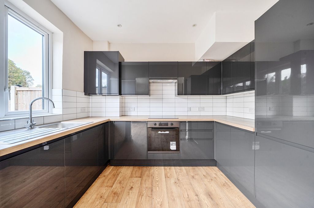 Property photo 3 of 22 1514116-14-6A9974...