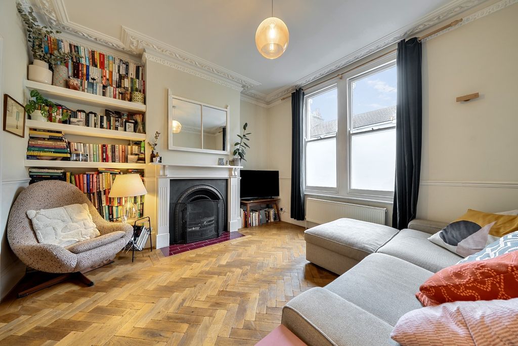 Property photo 2 of 20 4615004