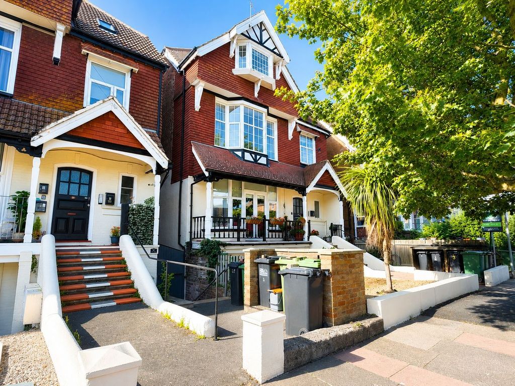Property photo 1 of 7