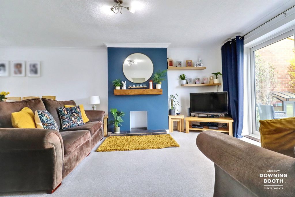 Property photo 2 of 24