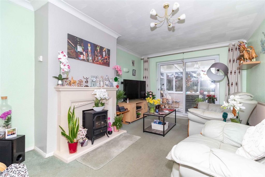 Property photo 2 of 14 Greenway-9.Jpg