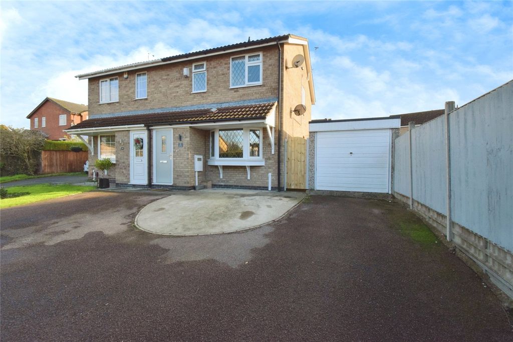 Property photo 1 of 19 Front