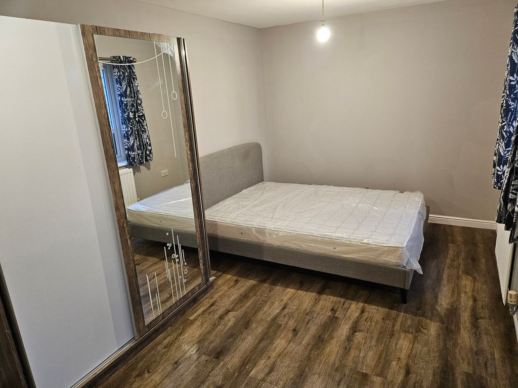 Property photo 2 of 6 Image