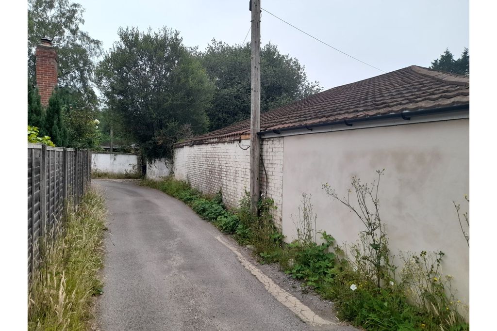 Property photo 2 of 7