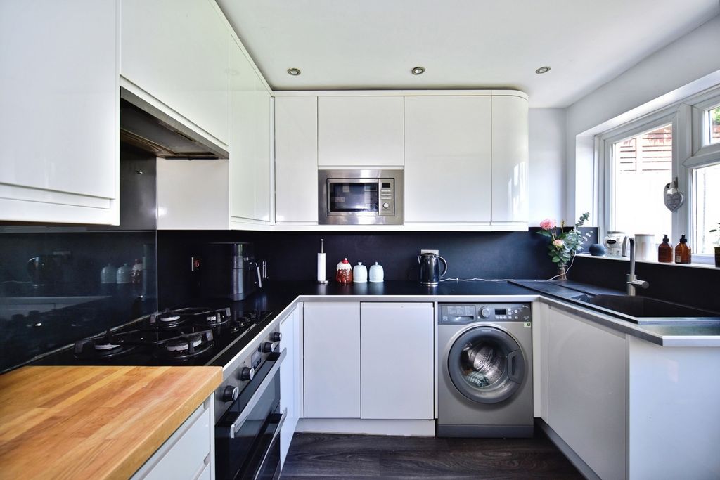 Property photo 3 of 20 Pbox-Img.Jpg