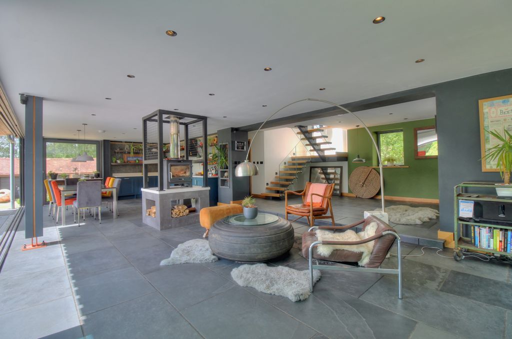 Property photo 3 of 27 Open Plan Living Space