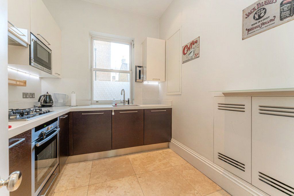 Property photo 3 of 10 Picture No. 18