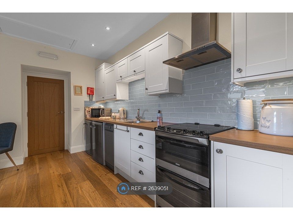 Property photo 2 of 5 Kitchen