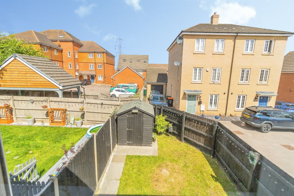 Property photo 2 of 17