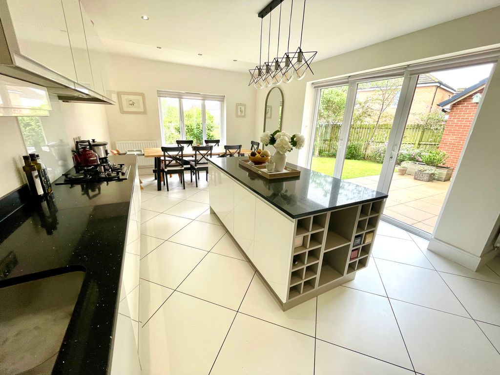 Property photo 2 of 24 Img_3003