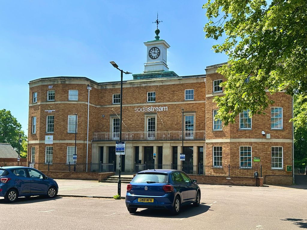 Property photo 1 of 10 Image 2