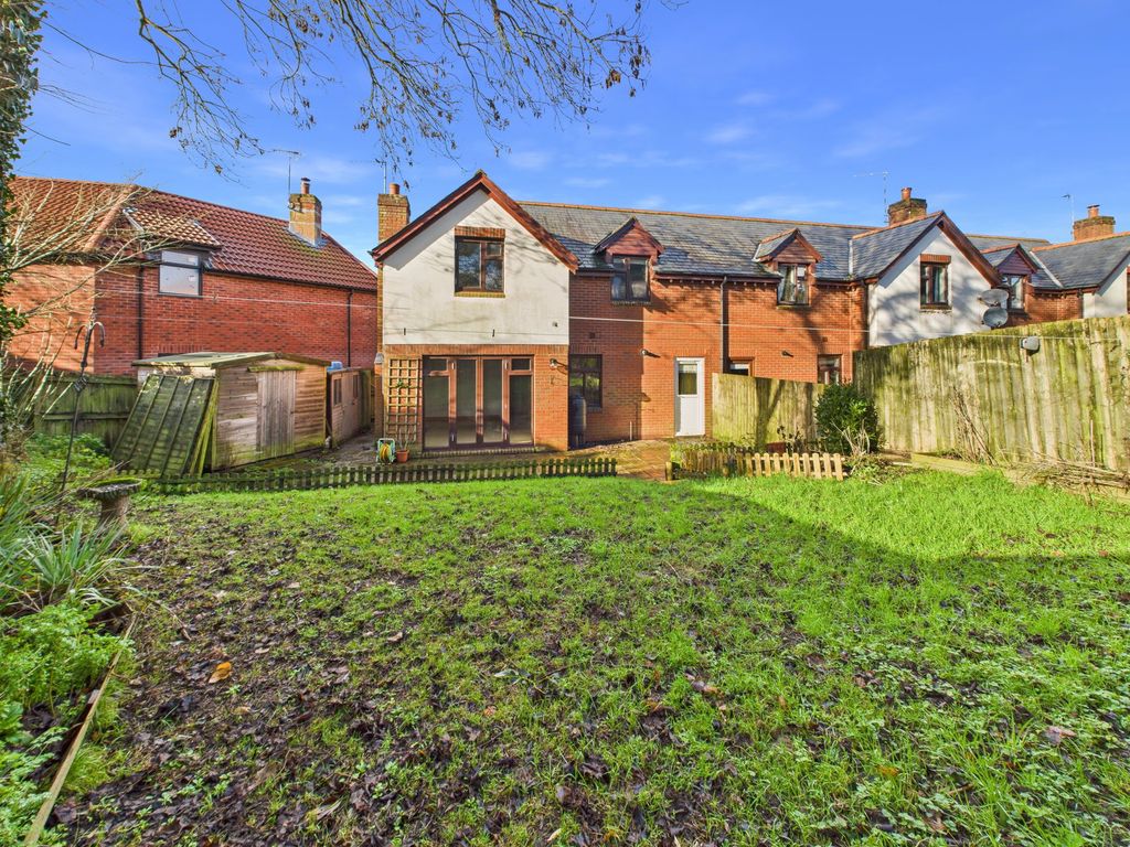 Property photo 3 of 22