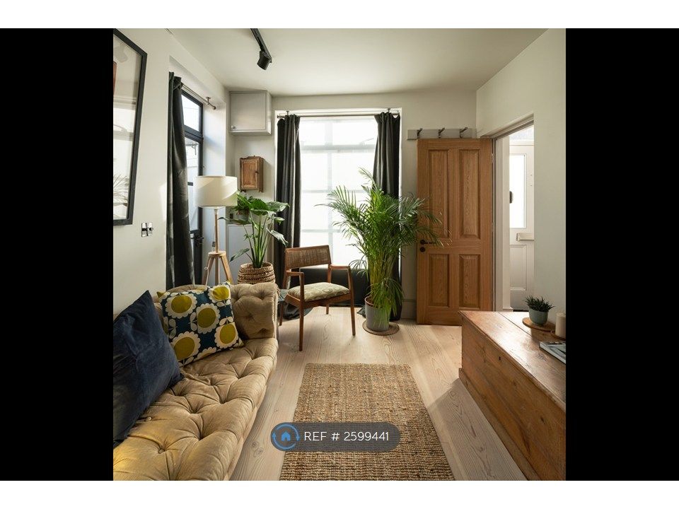 Property photo 2 of 15 Lounge Area And Entrance