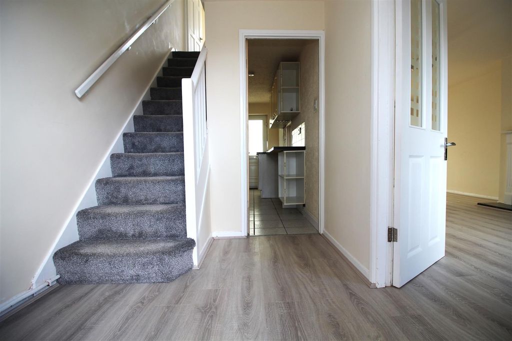 Property photo 2 of 12 Img_6015.Jpg