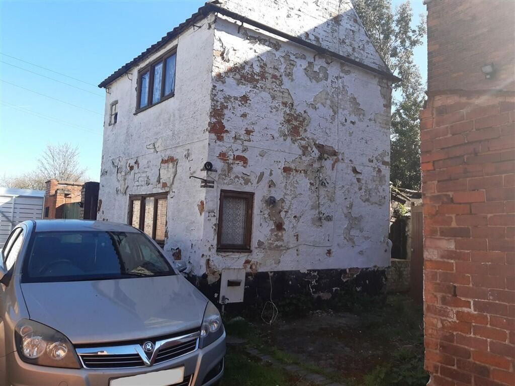 Property photo 1 of 7