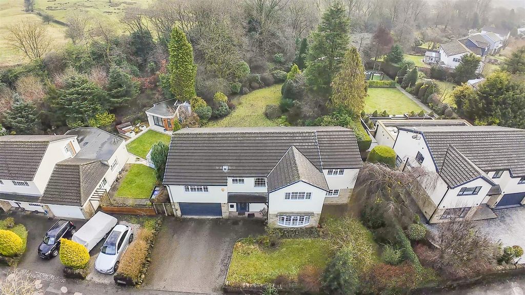 Property photo 3 of 33 Aerial Setting