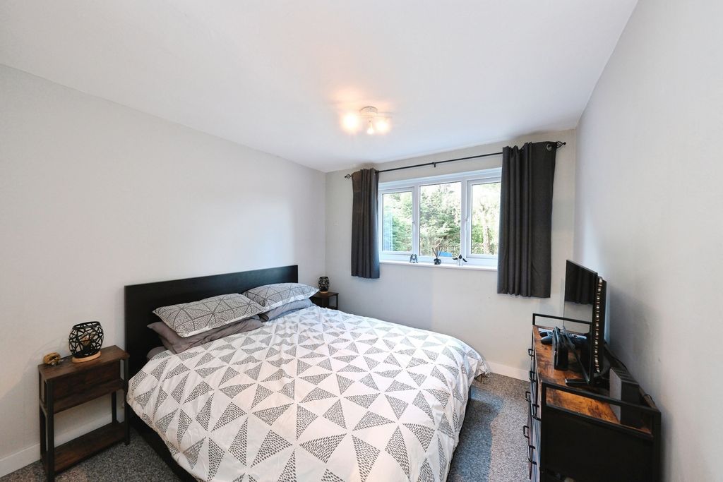 Property photo 3 of 14 Pbox-Img.Jpg